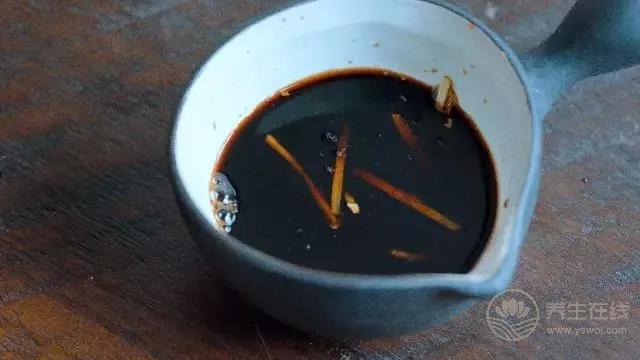 吃蟹是件風雅事，正確的吃蟹方式是這樣的，誤食有害健康哦