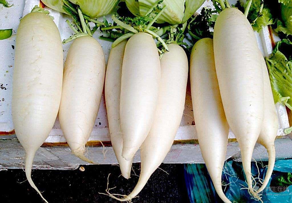 冬天吃蘿卜好處多，2種簡單吃法，全家人都愛吃