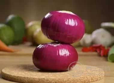 怎么保養牙齒健康？吃這8種食物相當于“洗牙”