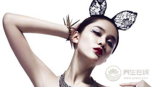 皮膚越來越黑竟是因為它 這四類食物會使皮膚變黑 皮膚越來越黑竟是因為它 這四類食物會使皮膚變黑