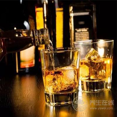 醫(yī)生提醒:空腹千萬別亂吃,這些食物越吃腸胃越傷 醫(yī)生提醒:空腹千萬別亂吃,這些食物越吃腸胃越傷