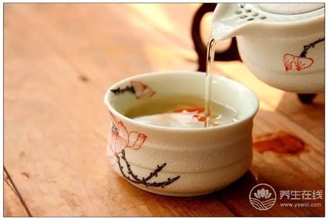 月經量太少?別急,找出原因,常喝3種水,身體慢慢好 月經量太少?別急,找出原因,常喝3種水,身體慢慢好