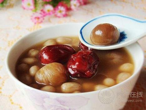 吃花生刺激胸部二次發(fā)育 推薦花生豐胸食譜