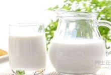 喝牛奶避開五個(gè)誤區(qū) 往牛奶里加巧克力