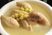 養腎食療方：魚鰾燉豬蹄補腎養精