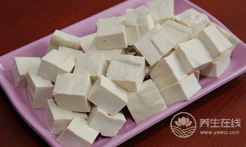 吃了這5種食物，看上去年輕了十歲