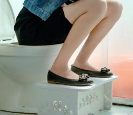 常便秘的你要特別注意這四個(gè)方面了！