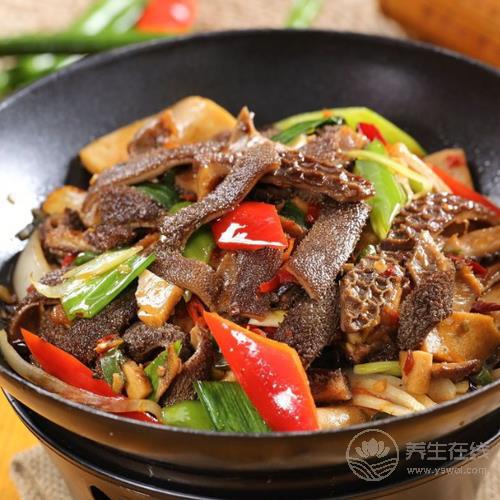 醫生提醒：血管堵的人，這4種食物要少碰！