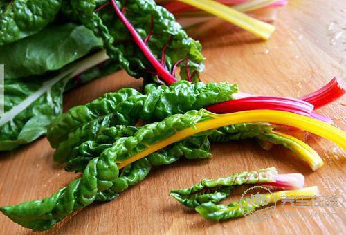 暖氣房太干燥，多吃補(bǔ)水食物