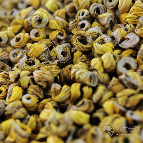 胃不好，用這3種藥材泡水喝，緩解胃炎人健康