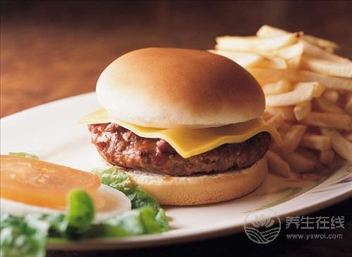 不想便秘，少吃這5種食物