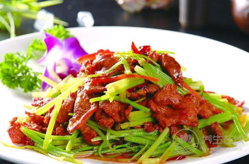 晚餐影響壽命，晚上少吃4種食物，你會更健康