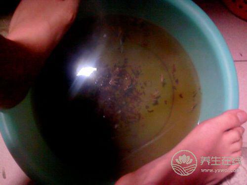 老寒腿能不能泡腳？需要注意什么呢？