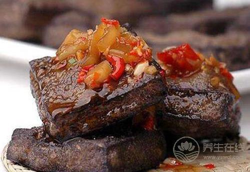 愛吃這些食物的人,口臭會更嚴重!應少吃點 愛吃這些食物的人,口臭會更嚴重!應少吃點