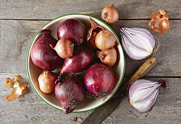 學會巧吃洋蔥，不用看醫(yī)生