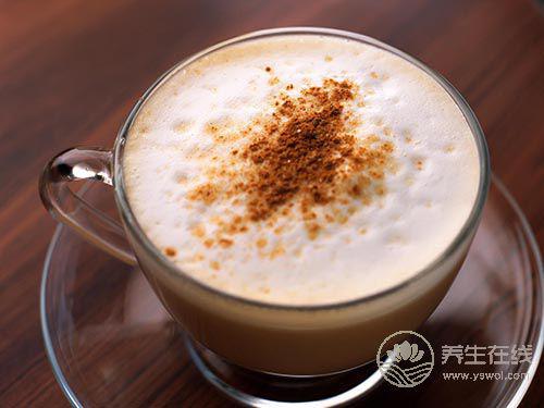 愛長痘的人，這3種食物趕緊停下來！