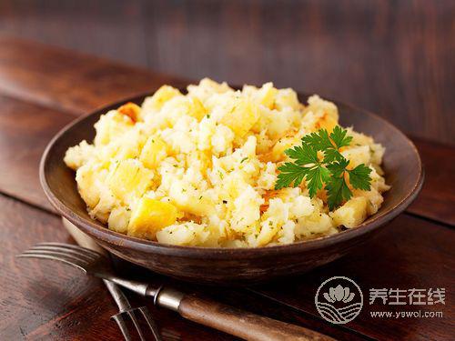 誰說腸胃不好不能吃土豆？吃土豆養胃