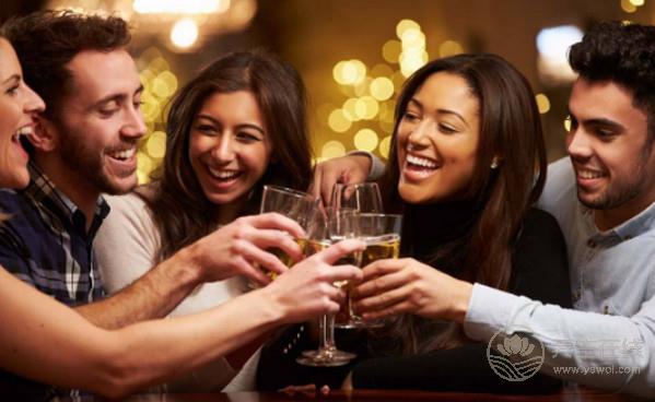 酒混著喝會怎么樣會中毒嗎