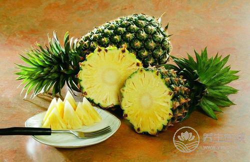 為什么吃菠蘿前要先用鹽水泡過呢