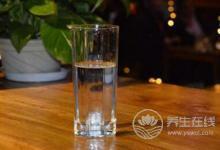 早上一杯水怎么喝最健康？