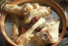 骨頭湯真能補鈣嗎？補鈣的3三誤區千萬別信！