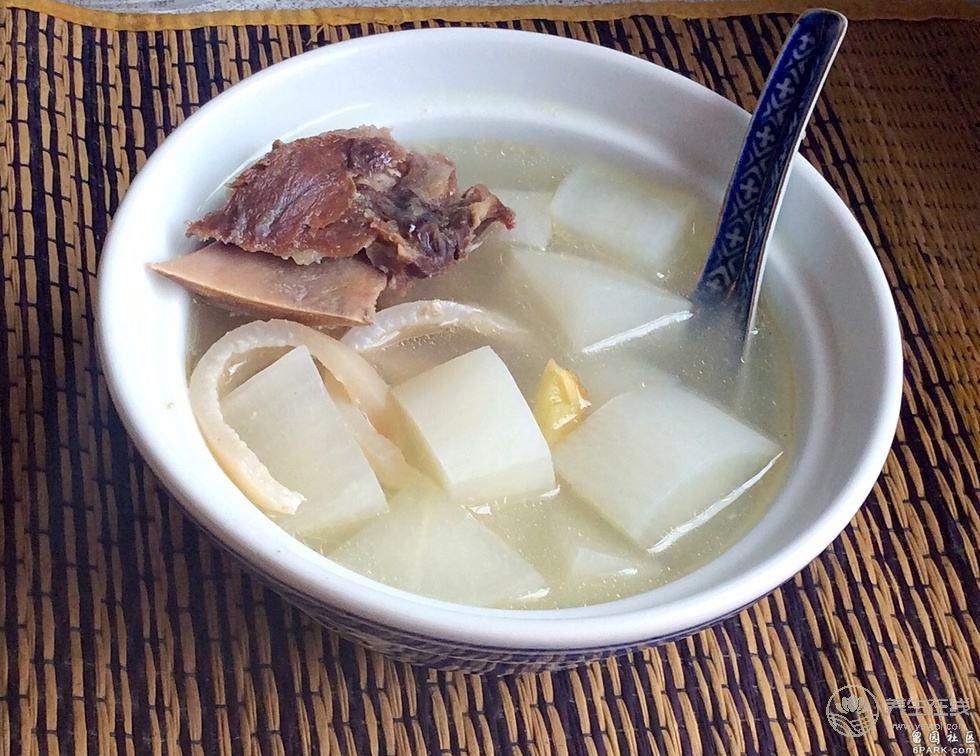 豬皮湯怎么做 豬皮湯的功效