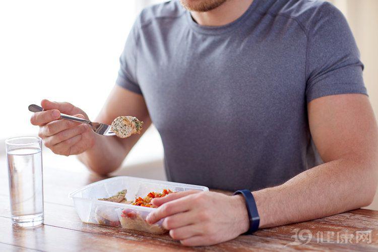 吃到7分飽有利于減肥 還會帶來4個好處