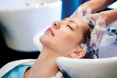 洗頭時(shí)用生姜擦頭皮會(huì)有怎樣的效果