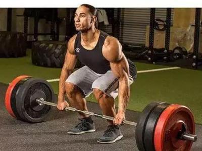 直腿硬拉動作的作用和注意的關(guān)鍵點(diǎn)