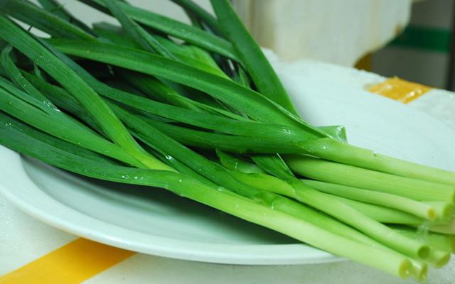 蒜苗的做法蒜苗吃多了會導致上火嗎 蒜苗的做法蒜苗吃多了會導致上火嗎