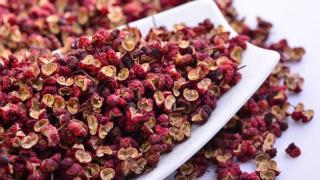 治白發(fā)的方法 花椒泡腳是否可以治療白發(fā)