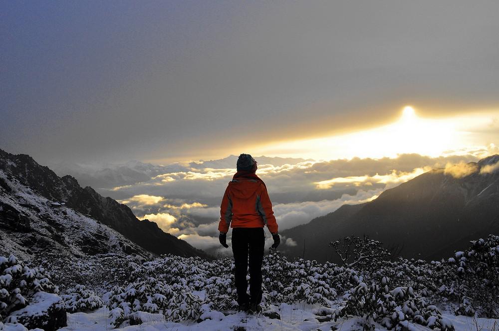 在我們準備徒步之前都需要準備哪些物品