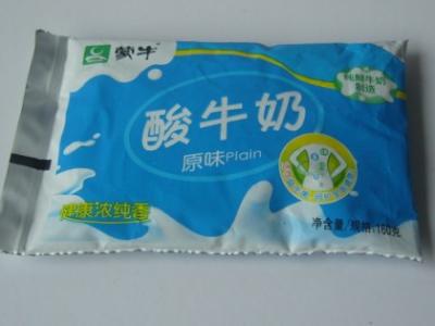 袋裝的牛奶是否可以直接加熱飲用