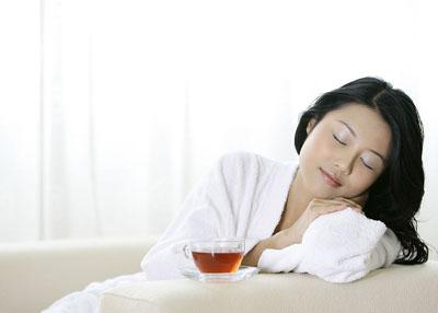 失眠的人要經(jīng)常食用哪些食物緩解失眠