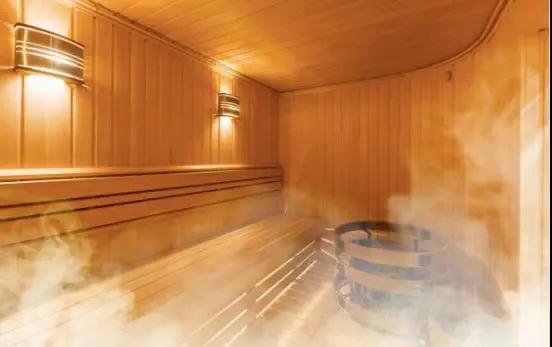 夏天到了炎熱天氣是否適合蒸桑拿