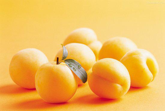 在女性的月經期間身體是否適合吃杏