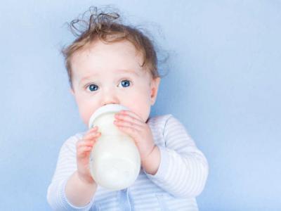 為什么寶寶喝奶粉之后很容易上火