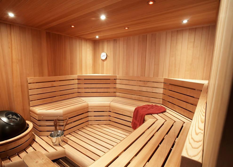 夏天比較熱的天氣情況下適合蒸桑拿嗎