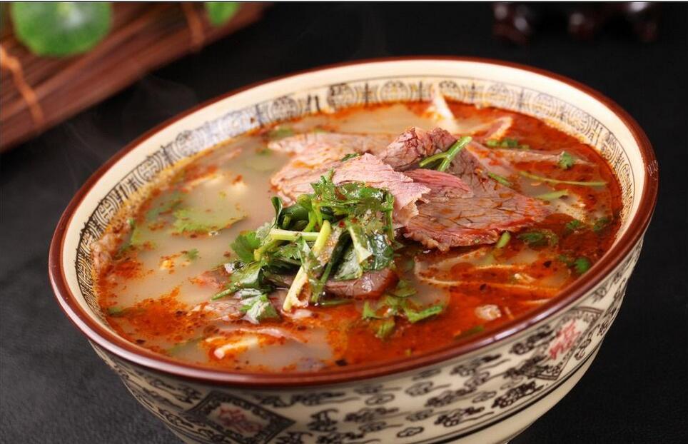 孕婦在懷孕期間能不能喝一些牛肉湯-易網(wǎng)健康<a href=http://m.henggaotouzi.com/jkys/ target=_blank class=infotextkey>養(yǎng)生</a>網(wǎng) 孕婦在懷孕期間能不能喝一些牛肉湯