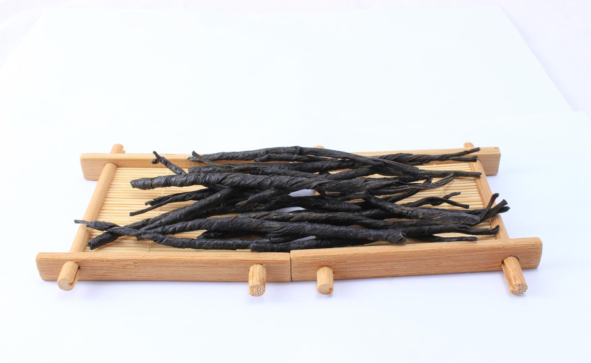 苦丁茶的功效與作用以及喝苦丁茶禁忌-易網健康<a href=http://m.henggaotouzi.com/jkys/ target=_blank class=infotextkey>養生</a>網 苦丁茶的功效與作用以及喝苦丁茶禁忌