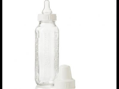 喂奶的奶瓶用保溫奶瓶對(duì)健康好不好