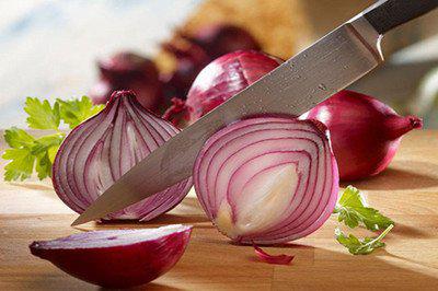洋蔥營(yíng)養(yǎng)價(jià)值雖然很高但這三類(lèi)人不要吃