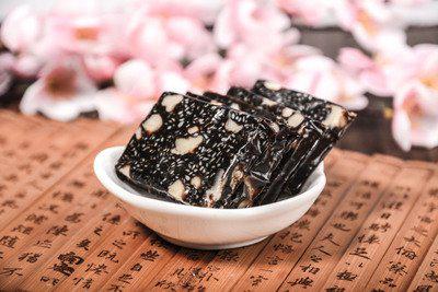 阿膠膏配方比例是什么怎么做阿膠膏好吃-易網健康<a href=http://m.henggaotouzi.com/jkys/ target=_blank class=infotextkey>養生</a>網 阿膠膏配方比例是什么怎么做阿膠膏好吃