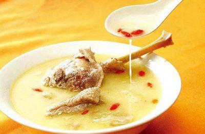 晚上喝湯養(yǎng)生千萬不要喝這幾種湯