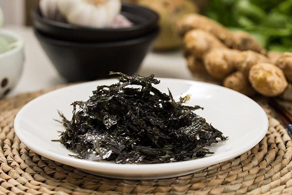 吃什么東西能讓白頭發(fā)變黑 白頭發(fā)吃什么食物可以讓頭發(fā)變黑-易網(wǎng)<a href=http://m.henggaotouzi.com/ target=_blank class=infotextkey>健康養(yǎng)生</a>網(wǎng) 吃什么東西能讓白頭發(fā)變黑 白頭發(fā)吃什么食物可以讓頭發(fā)變黑