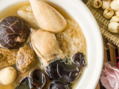 適合大眾的安神補腦湯制作詳細步驟