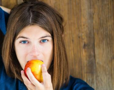 得陰道炎了治療陰道炎的重點(diǎn)注意事項(xiàng)-易網(wǎng)健康<a href=http://m.henggaotouzi.com/jkys/ target=_blank class=infotextkey>養(yǎng)生</a>網(wǎng) 得陰道炎了治療陰道炎的重點(diǎn)注意事項(xiàng)