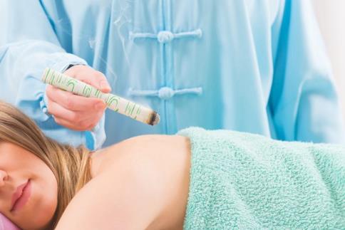 感冒了利用中醫艾灸治療的方法