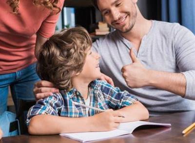 為什么孕婦在懷孕前后一定要吃葉酸