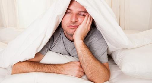 上班族怎么保健頸椎避免患上頸椎病-易網健康<a href=http://m.henggaotouzi.com/jkys/ target=_blank class=infotextkey>養生</a>網 上班族怎么保健頸椎避免患上頸椎病